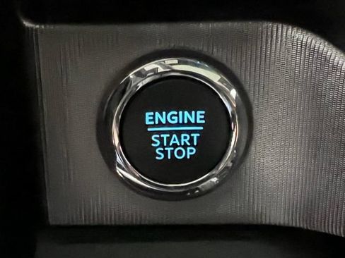 Used 2023 Ford F350 Platinum w/ Tremor Off-Road Package AWD/4WD image 32