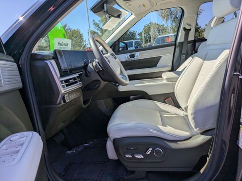 Used 2025 Hyundai Santa Fe Calligraphy w/ Tow & Go Package AWD/4WD image 15