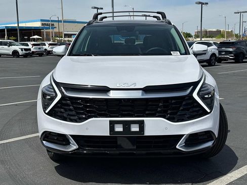 New 2025 Kia Sportage SX image 2