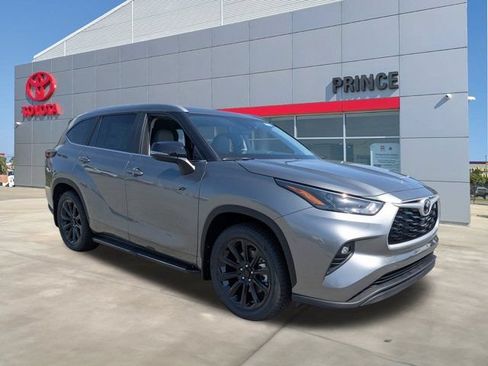 New 2026 Toyota Highlander XLE AWD/4WD image 2