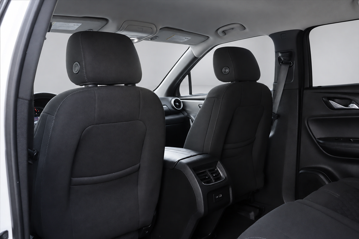 Used 2020 Chevrolet Blazer LT w/ LPO, Floor Liner Package FWD image 18