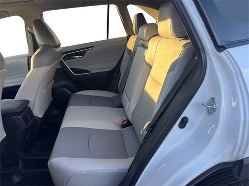 Used 2023 Toyota RAV4 XLE Premium image 13