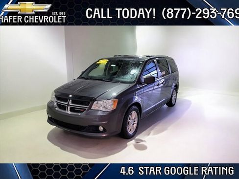 Used 2018 Dodge Grand Caravan SXT image 1