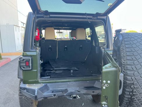 Used 2021 Jeep Wrangler Unlimited Sport AWD/4WD image 34