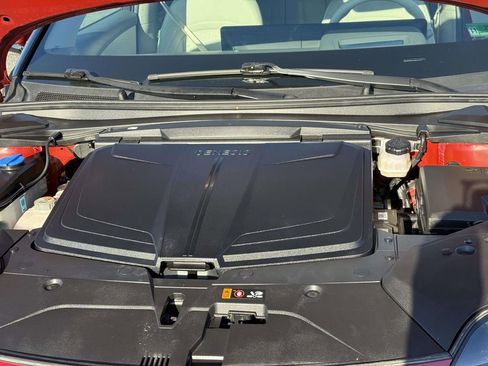 Used 2023 Genesis GV60 Advanced image 29