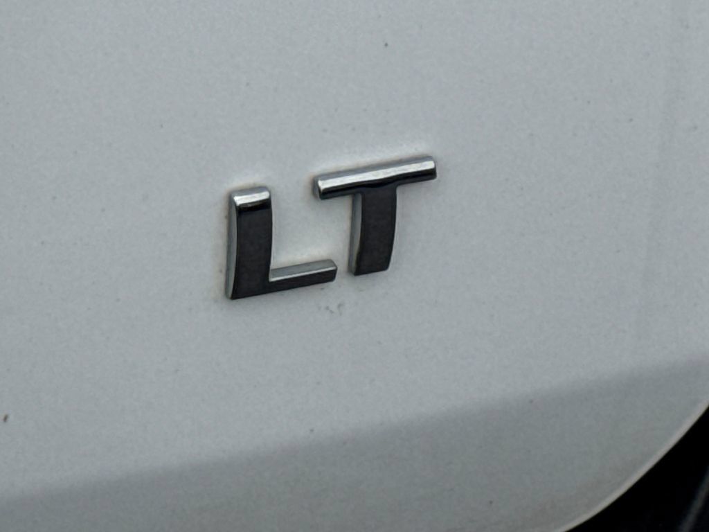 Used 2019 Chevrolet Traverse LT w/ LT Premium Package AWD/4WD image 25