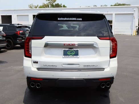 Certified 2024 GMC Yukon Denali w/ Advanced Technology Package AWD/4WD image 8