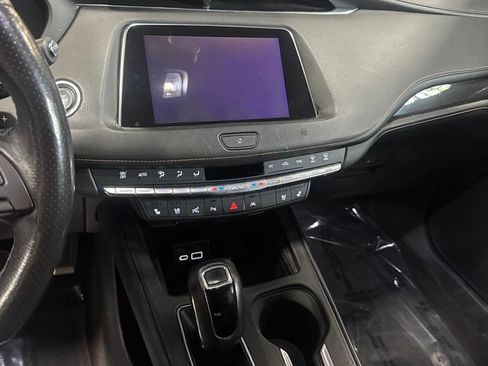 Used 2019 Cadillac XT4 Sport AWD/4WD image 9