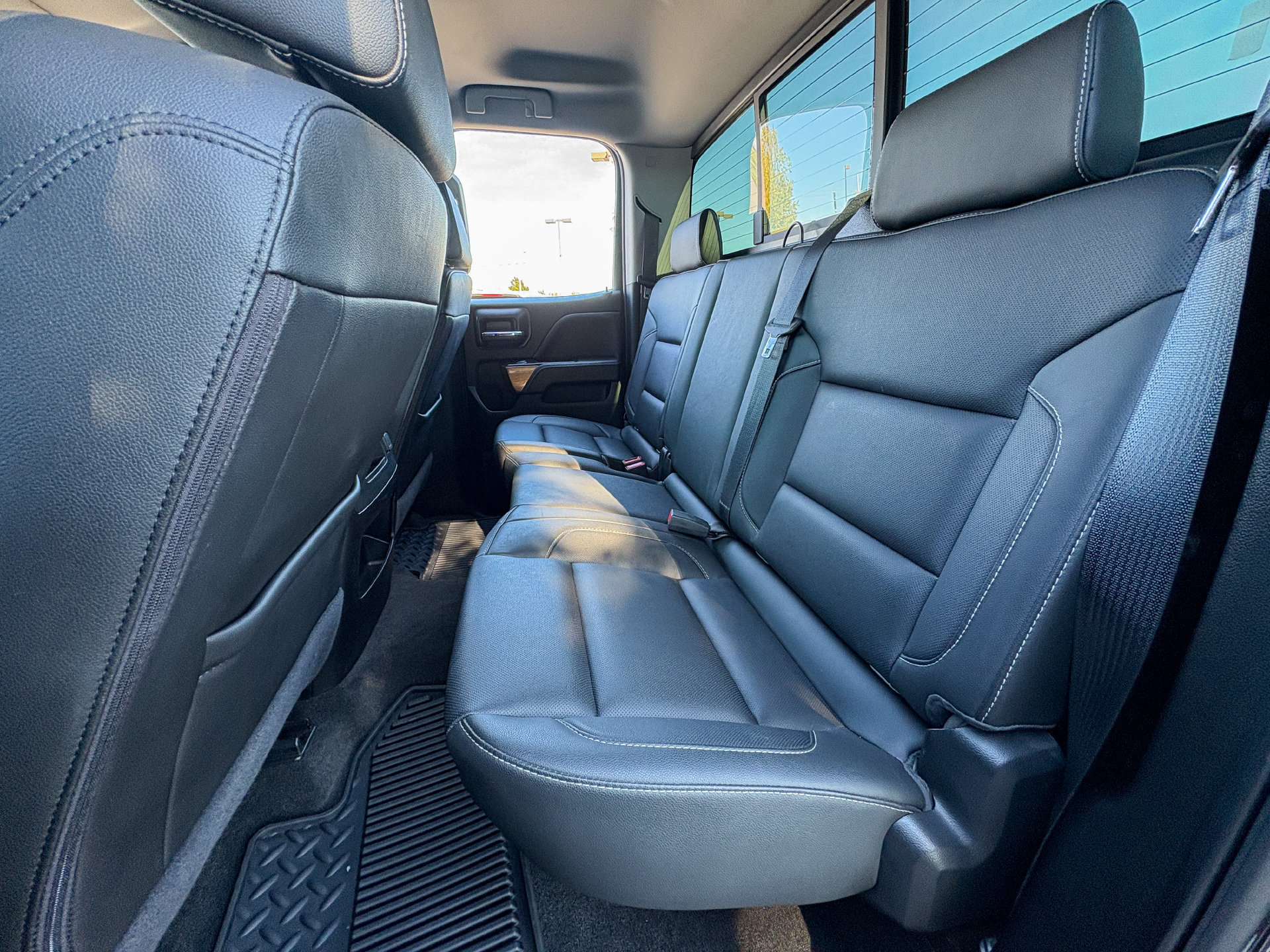 Used 2018 Chevrolet Silverado 1500 LTZ w/ Sport Package AWD/4WD image 23