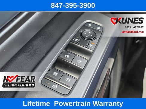 Used 2025 Nissan Pathfinder SV FWD image 44