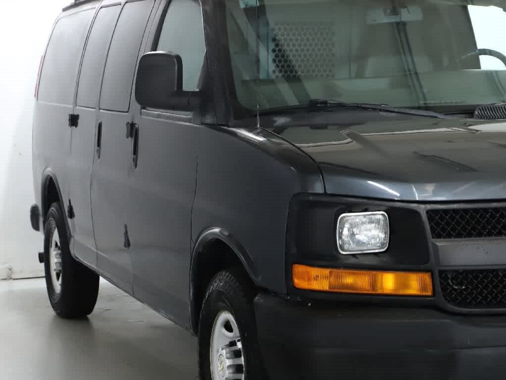 Used 2014 Chevrolet Express 2500 RWD image 8