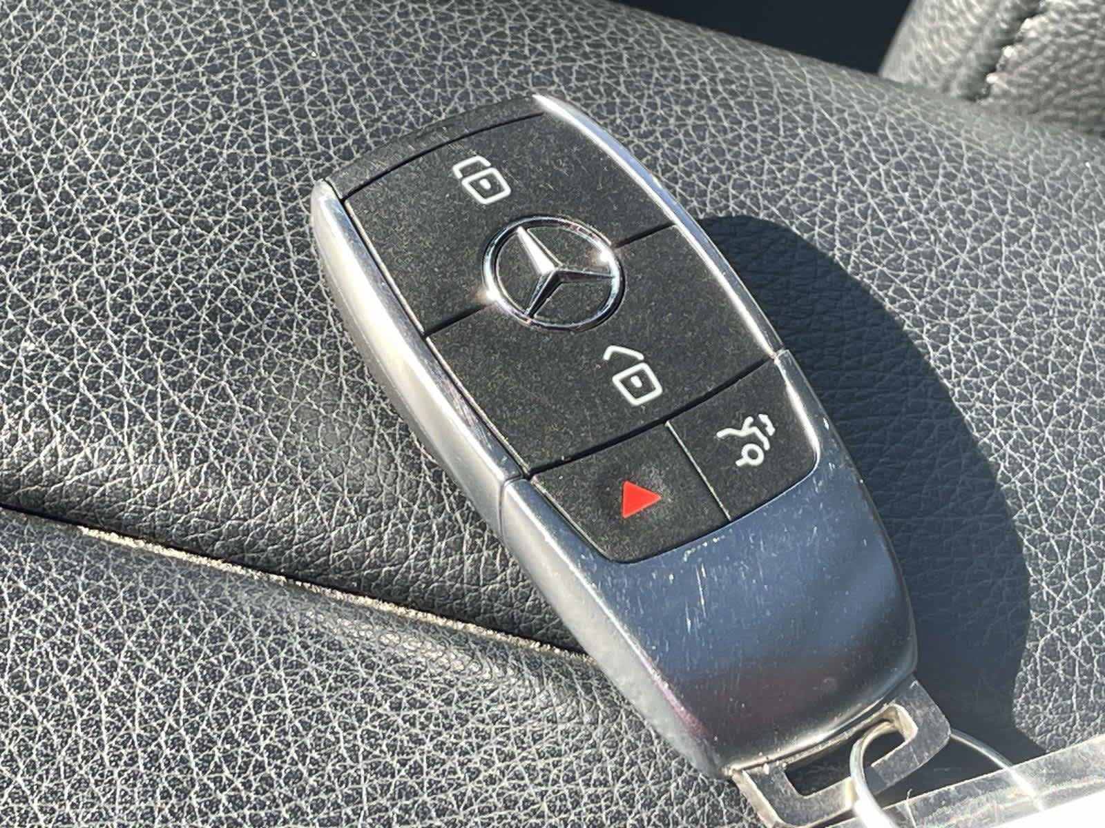 Used 2021 Mercedes-Benz GLS 450 4MATIC image 4