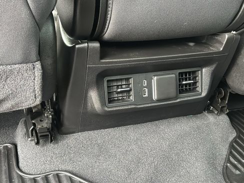 Used 2024 GMC Sierra 3500 SLE w/ SLE Convenience Package image 27