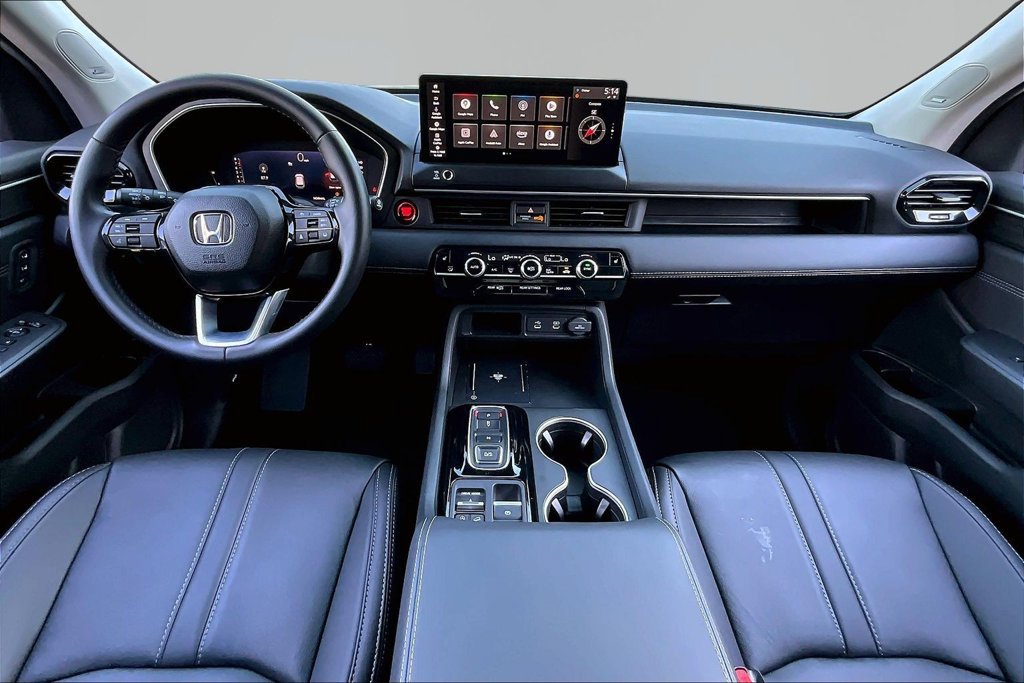 Certified 2026 Honda Pilot Touring image 7