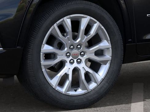 New 2026 GMC Acadia Denali w/ Super Cruise Package AWD/4WD image 9
