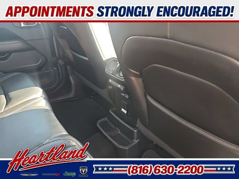 Used 2018 Jeep Wrangler Unlimited Sahara AWD/4WD image 80