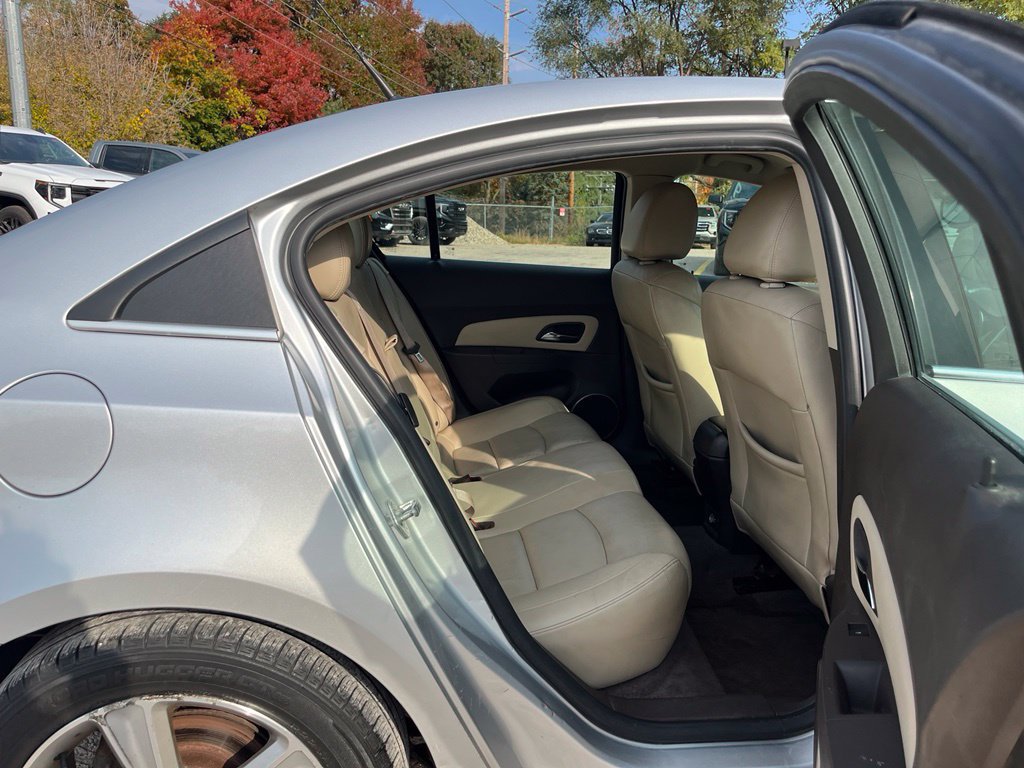 Used 2012 Chevrolet Cruze LT FWD image 29
