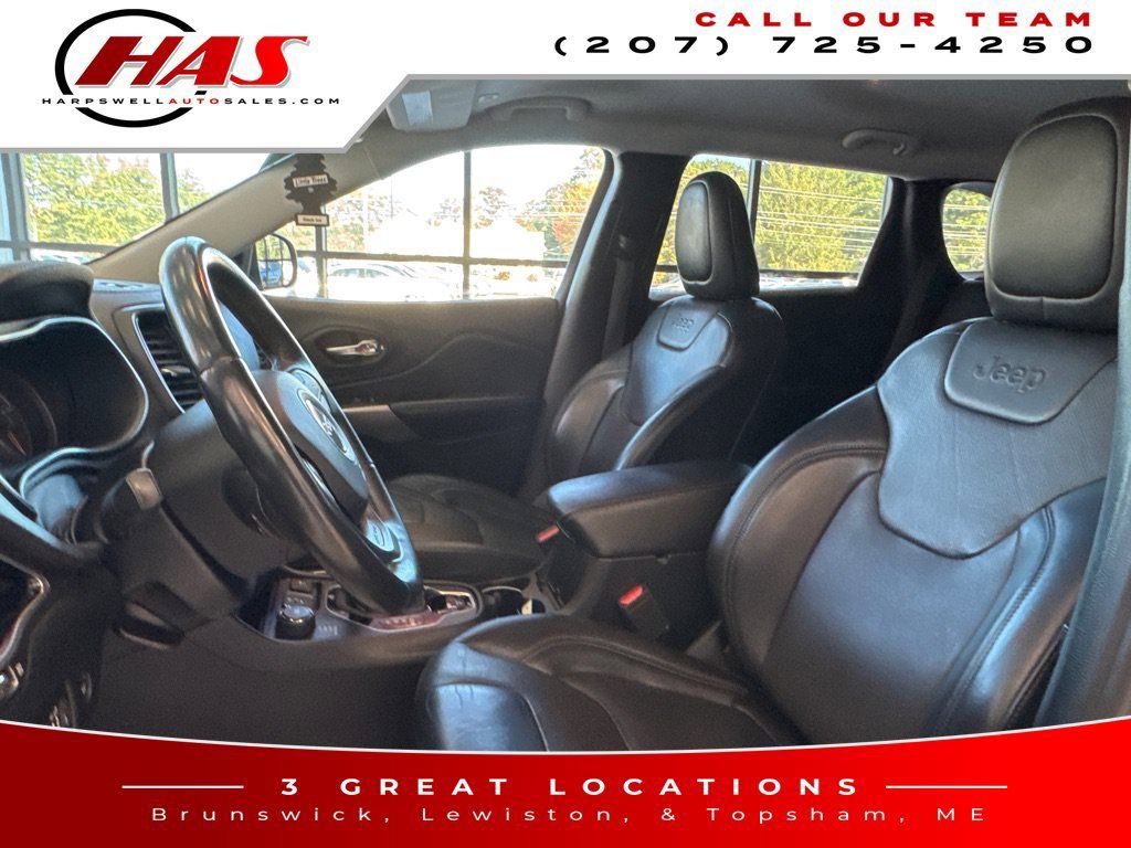 Used 2019 Jeep Cherokee Limited AWD/4WD image 13