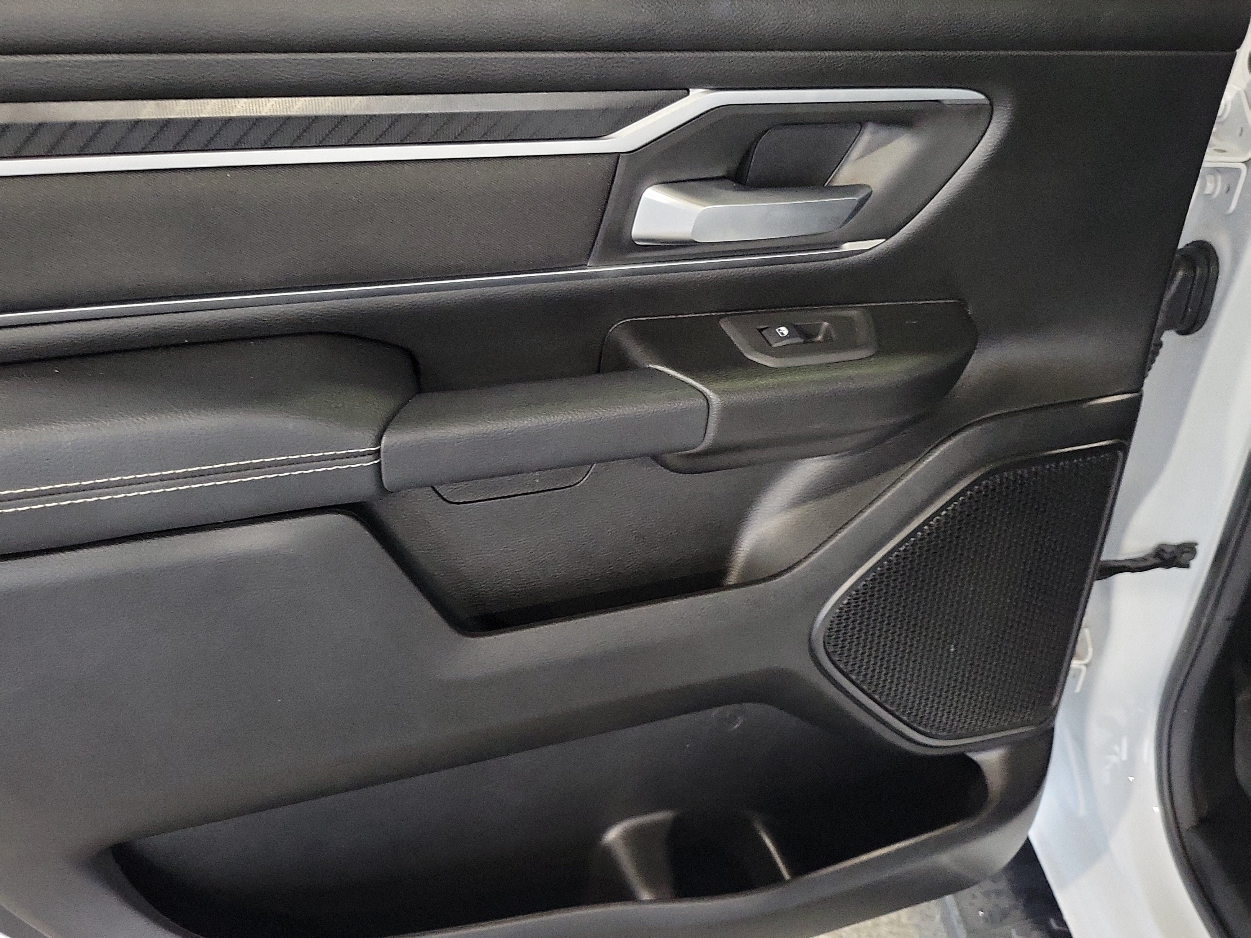 Used 2025 RAM 1500 Big Horn RWD image 11