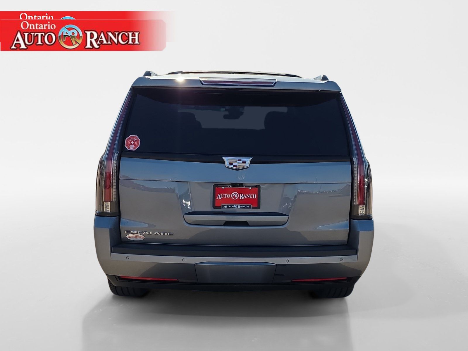 Used 2019 Cadillac Escalade Luxury AWD/4WD image 4