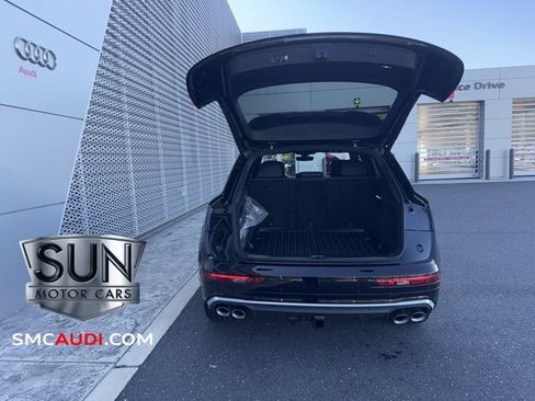 Used 2025 Audi SQ5 Premium Plus w/ Premium Plus Package image 23