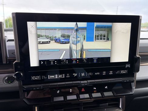 Used 2025 GMC Hummer EV 3X AWD/4WD image 31