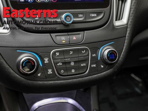 Used 2024 Chevrolet Malibu LT image 20