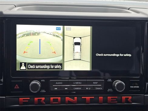 Used 2025 Nissan Frontier PRO-4X w/ Pro Premium Package image 16