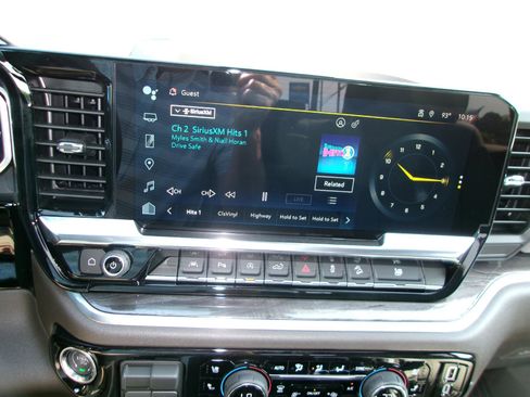 New 2026 Chevrolet Silverado 1500 LTZ w/ LTZ Premium Package image 18