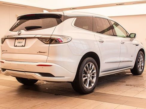 Used 2022 Buick Enclave Avenir w/ Avenir Technology Package image 6