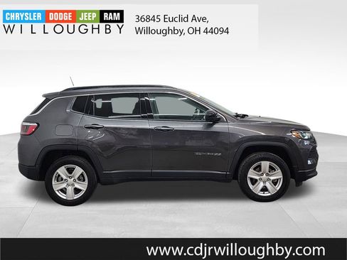 Certified 2022 Jeep Compass Latitude w/ Sun and Sound Group image 4