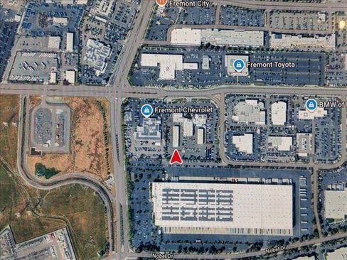 Used 2023 Tesla Model Y Long Range image 12