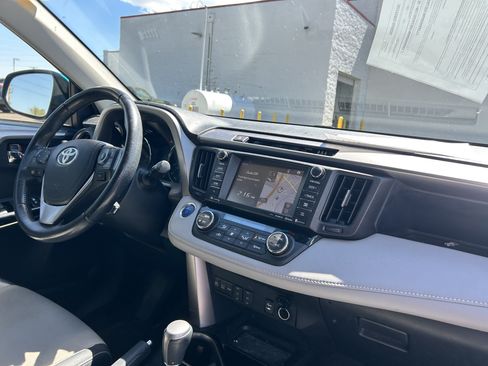 Used 2018 Toyota RAV4 Limited w/ Advanced Technology Package AWD/4WD image 14