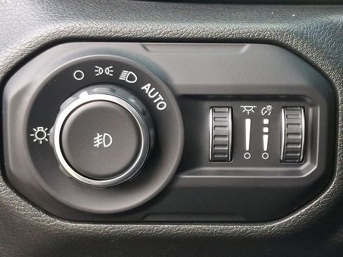 Used 2021 Jeep Wrangler Unlimited Rubicon w/ Trailer Tow Package image 24