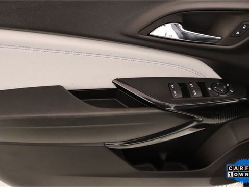 Used 2025 Chevrolet Trax LT w/ LT Convenience Package image 15