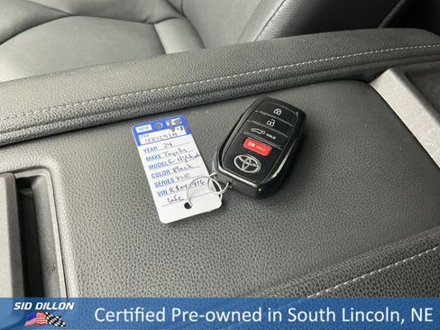 Used 2024 Toyota Grand Highlander XLE image 8