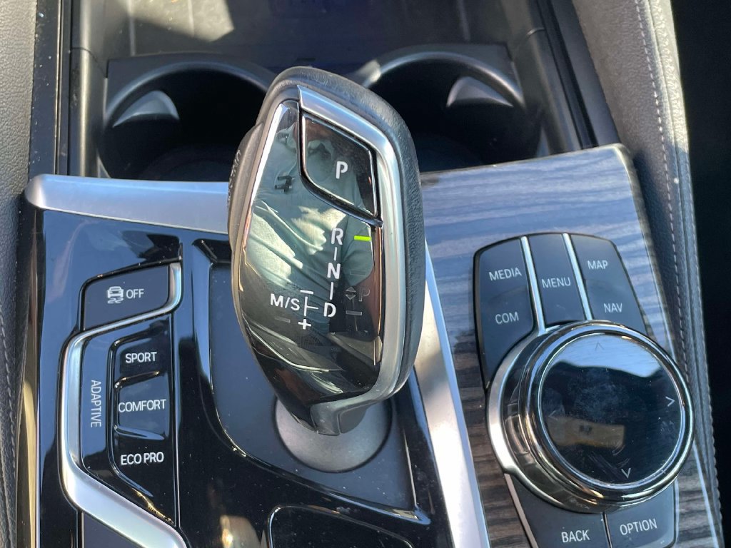 Used 2018 BMW M550i xDrive AWD/4WD image 27