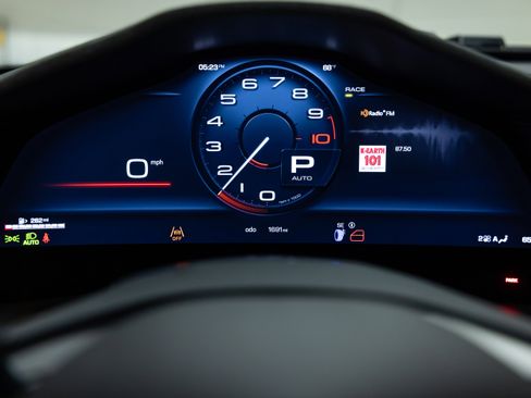 Certified 2025 Ferrari 12Cilindri image 23