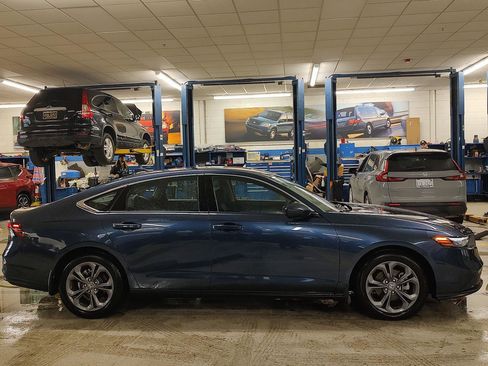 Used 2024 Honda Accord EX image 29