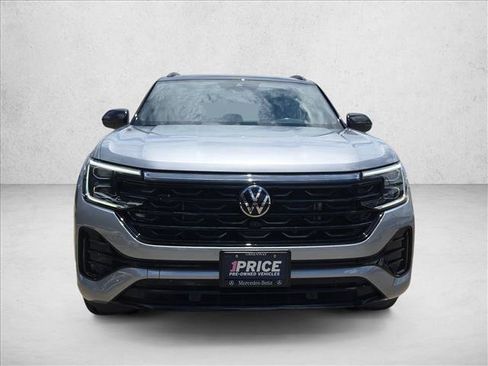 Used 2024 Volkswagen Atlas Cross Sport SEL Premium R-Line AWD/4WD image 2