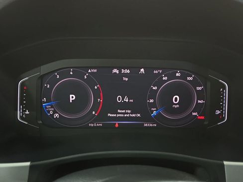 Used 2023 Volkswagen Atlas SE w/ Panoramic Sunroof Package AWD/4WD image 5
