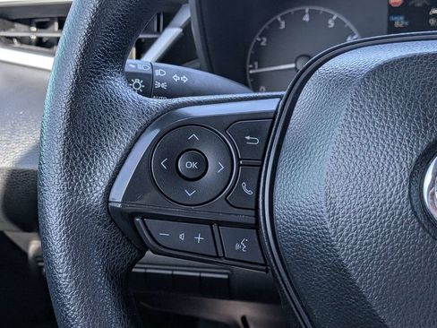 Used 2025 Toyota Corolla LE FWD image 20