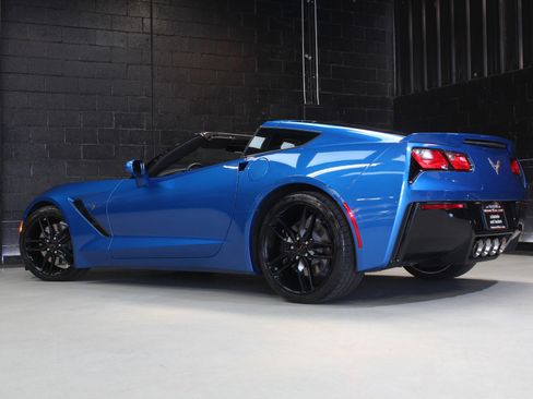 Used 2015 Chevrolet Corvette Stingray Coupe w/ 2LT Preferred Equipment Group image 10
