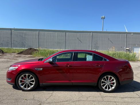 Used 2013 Ford Taurus Limited FWD image 6