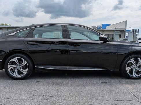 Used 2018 Honda Accord EX image 5