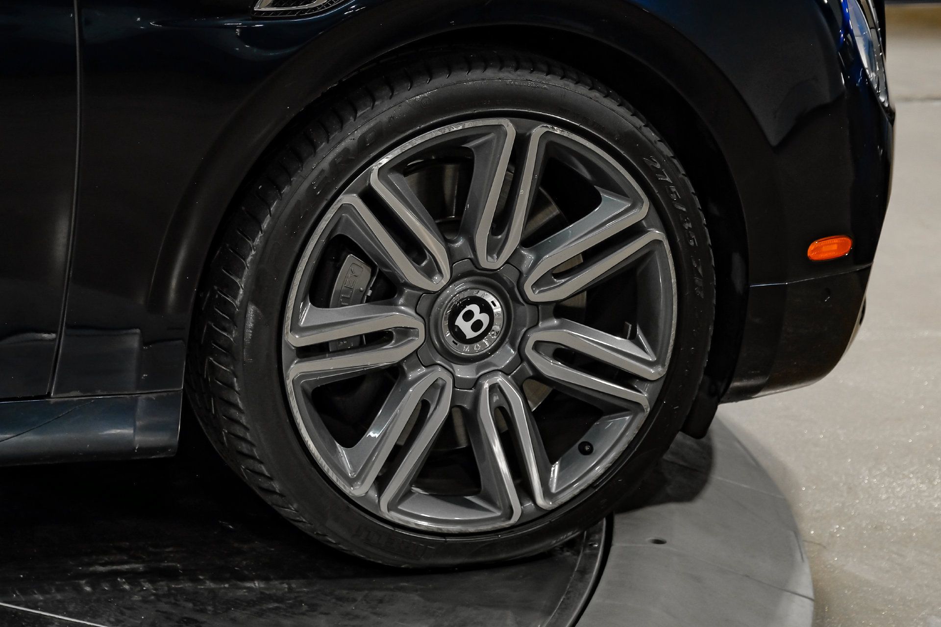 Used 2018 Bentley Flying Spur W12 AWD/4WD image 70