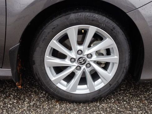 Used 2024 Toyota Camry LE image 9