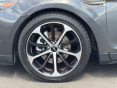 Used 2015 Ford Taurus SEL w/ Equipment Group 201A FWD image 27