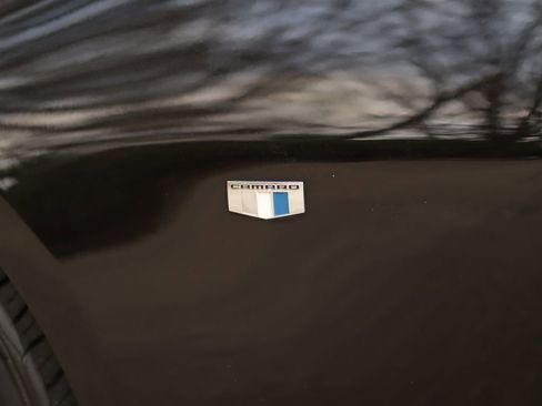 Used 2017 Chevrolet Camaro LT w/ RS Package image 30