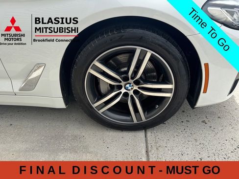 Used 2023 BMW 530i xDrive w/ Convenience Package AWD/4WD image 3